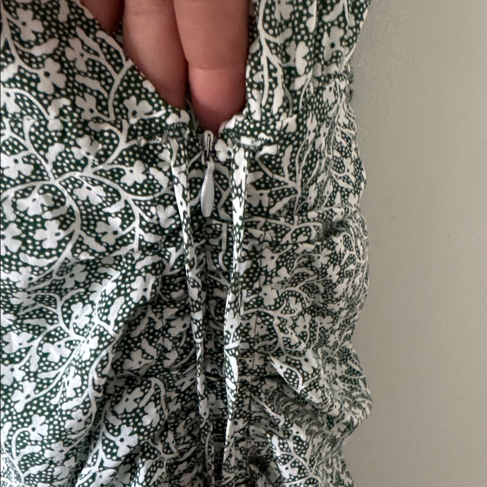 Veronica Beard Teagan Ruched Stretch-Silk Dress Size 4 - Picture 10 of 14
